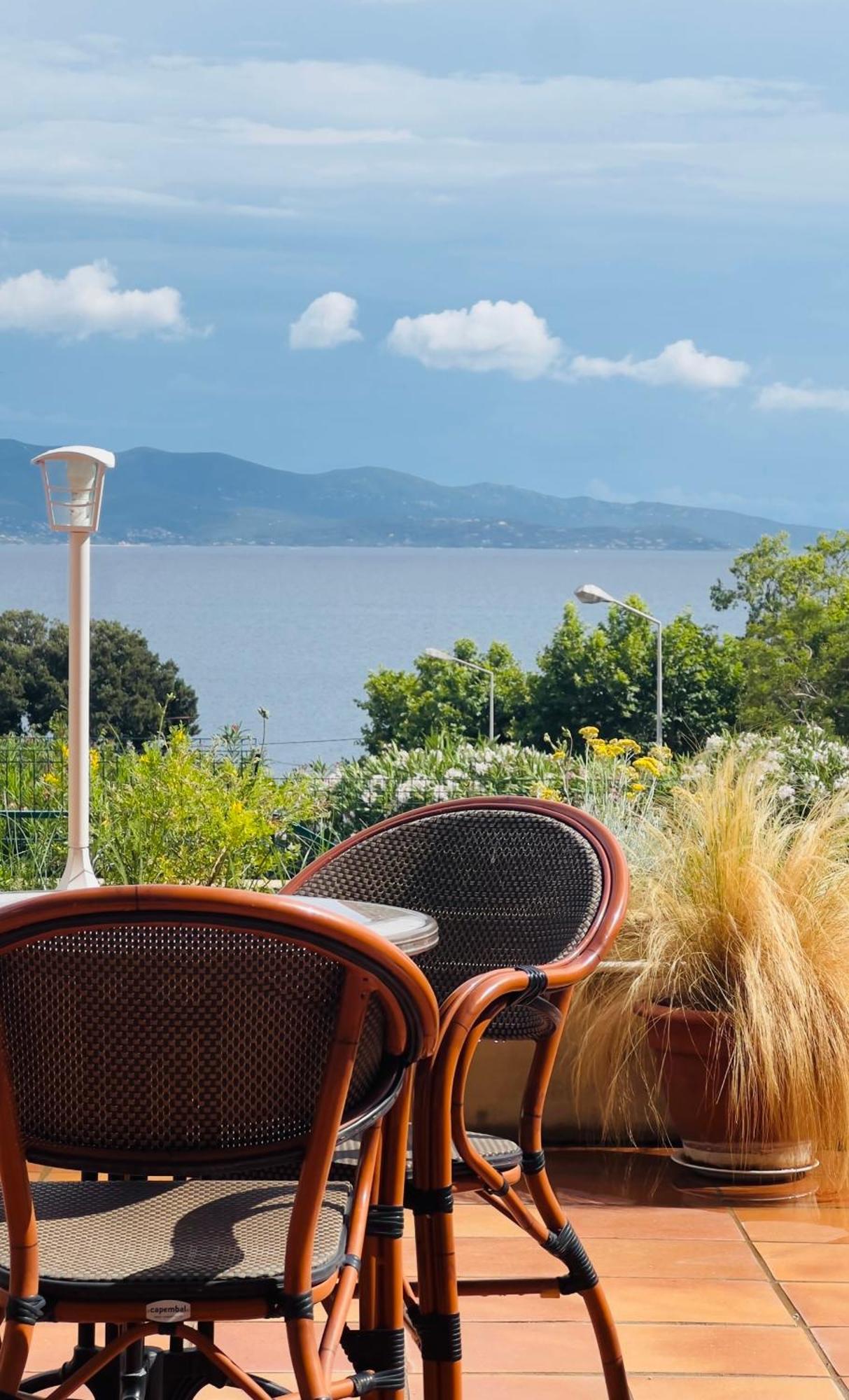 Sun Beach Ajaccio  Luaran gambar